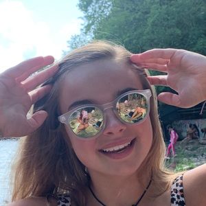 Meet your Posher, Addyson